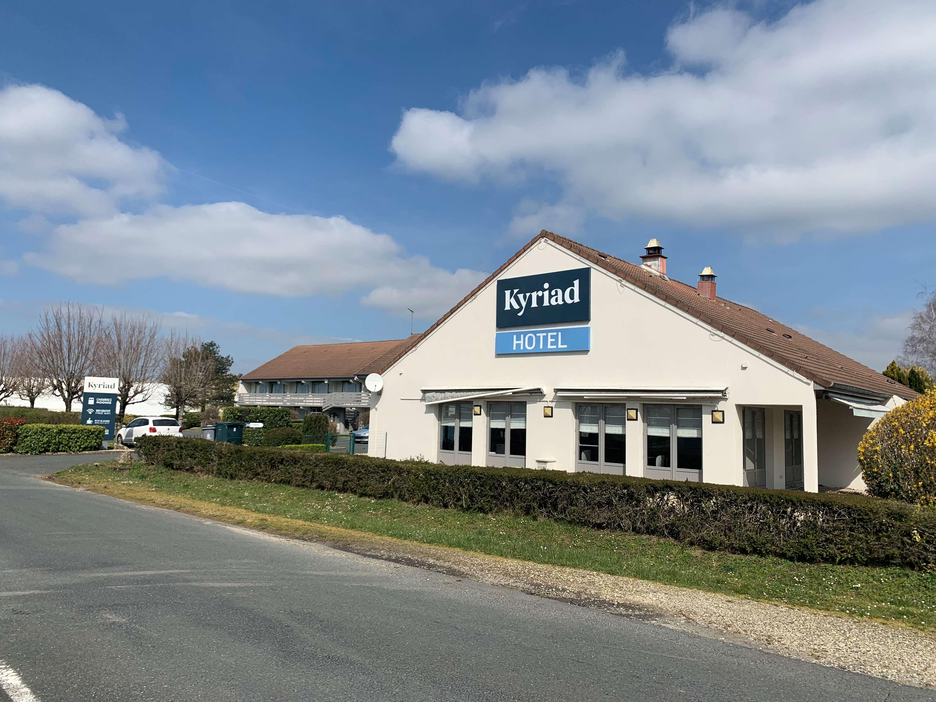 Kyriad Chateauroux - Saint-Maur Exterior foto